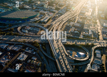 Vue aérienne de l'autoroute de Los Angeles, Californie, USA. Banque D'Images