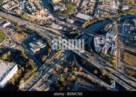 Vue aérienne de l'autoroute de Los Angeles, Californie, USA. Banque D'Images