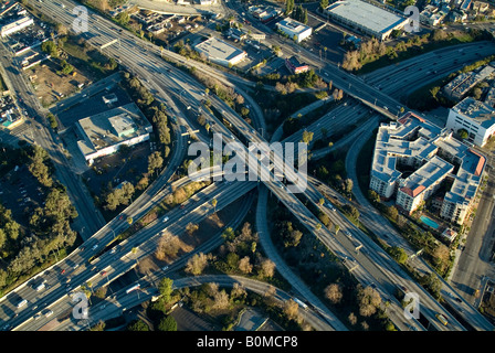 Vue aérienne de l'autoroute de Los Angeles, Californie, USA. Banque D'Images