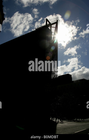 Ville de Londres, en Angleterre. Compte tenu de la silhouette 6 More London Place office et le développement du commerce au détail près de Tooley Street. Banque D'Images