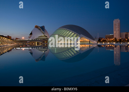 Palacio de las Artes Reina Sofía y Hemisfèric Banque D'Images