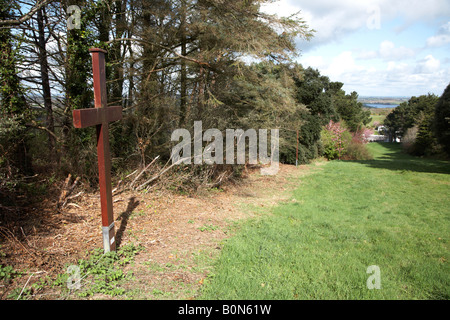 Les stations de la croix crucifix pour les pèlerins sur l'ascension de slieve Patrick Saul dans le comté de Down en Irlande du Nord Banque D'Images