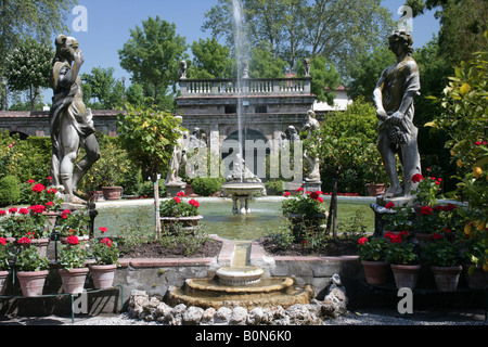 Jardins de Palazzo Pfanner Lucca Toscane Italie Banque D'Images