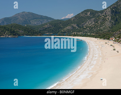 Plage incurvée à Olu Deniz, belcekiz mugla, Turquie Banque D'Images