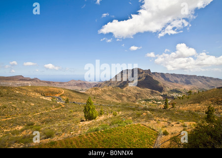 Paysage de montagne entre Fataga et San Bartolome Grande Canarie Banque D'Images