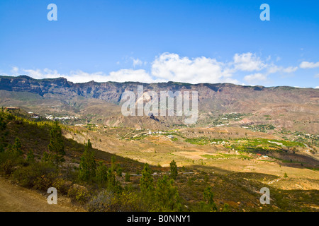 Paysage de montagne entre Fataga et San Bartolome Grande Canarie Banque D'Images