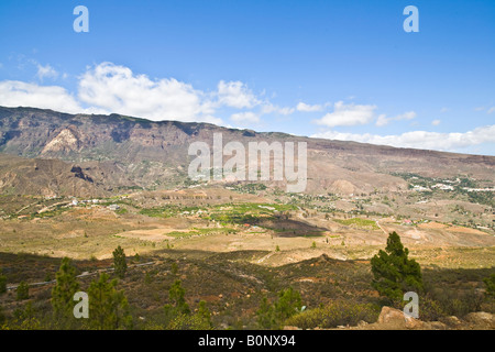 Paysage de montagne entre Fataga et San Bartolome Grande Canarie Banque D'Images