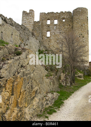 Les ruines du château de Sabran Ponteves, Bargeme, Var, France Banque D'Images