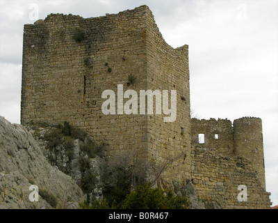 Les ruines du château de Sabran Ponteves, Bargeme, Var, France Banque D'Images