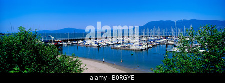 English Bay, Vancouver, BC - Colombie-Britannique, Canada - Royal Vancouver Yacht Club à Jericho Beach, voiliers de plaisance Banque D'Images