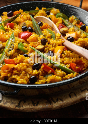 Paella de légumes espagnols editorial vegan food Banque D'Images