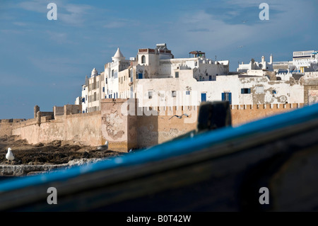 15 08 08 Essaouira Maroc bateaux de pêche dans le port Photo Simon Grosset Banque D'Images