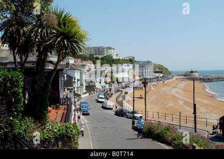 Ventnor beach front espanade et île de Wight en Angleterre Banque D'Images