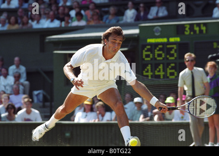 Joueur de tennis français Henri Leconte à Wimbledon 1993 Banque D'Images