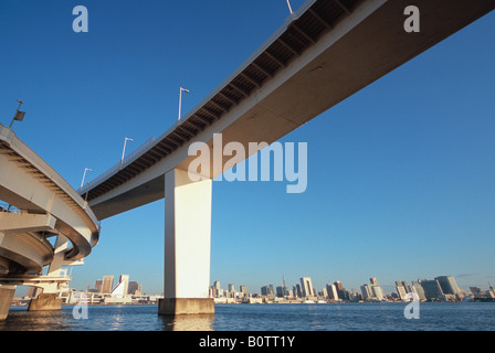 Pont en arc-en-ciel, Tokyo, Japon Banque D'Images