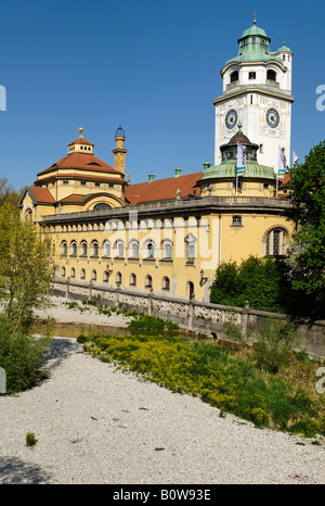 Muellersches Volksbad, piscine publique sur la rivière Isar, Munich, Bavière, Allemagne Banque D'Images