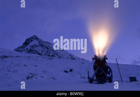 Snowgun, faire de la neige, neige cannon Kuehtai, Tyrol, Autriche, Europe Banque D'Images