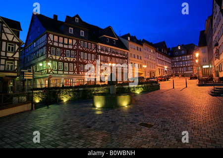 Maisons à colombages, Kornmarkt dans le centre historique de Wetzlar, Hesse, Allemagne Banque D'Images