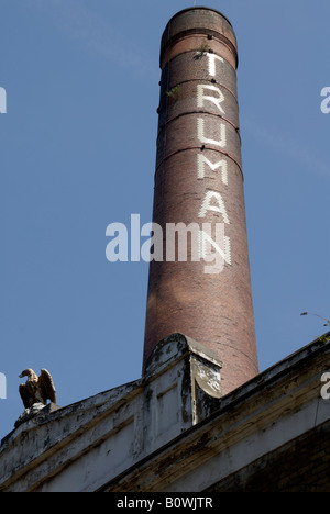 Cheminée de la Old Truman Brewery sur Brick Lane Londres Banque D'Images