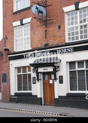 Pub anglais dans la ville dont le nom est 'Le Cheval Noir, Royaume-Uni, Coventry Banque D'Images