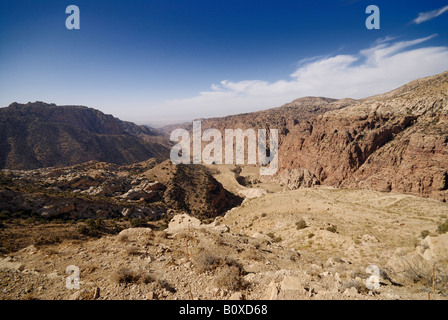 Paysage rocheux dans le Parc National de la Jordanie Dana Saoudite Banque D'Images
