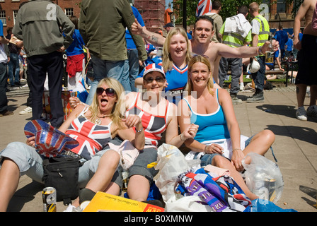 Fans des Glasgow Rangers à Manchester pour la finale de la Coupe de l'UEFA 0 Rangers Zénith Saint-Pétersbourg 2, 14 mai 2008 Banque D'Images