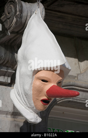 Tête avec de long nez rouge pour le carnaval de Laetare Stavelot Belgique Banque D'Images