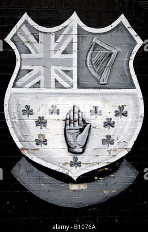 Petites inachevé peinture murale représentant loyalist UFF ou dans l'organisation de l'UDF à l'Est de l'Irlande du Nord Belfast Banque D'Images