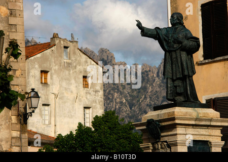 Statue de Casanelli d'Istrie dans le village de montagne de Vico en Corse-du-Prince-Édouard France Banque D'Images