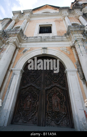 Façade de San Agustin Church dans Intramuros Banque D'Images