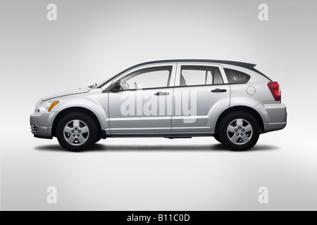 2008 Dodge Caliber SE en argent - Pilotes Portrait Banque D'Images