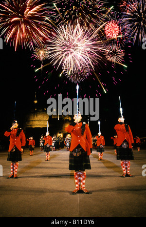 Épée posée SALUTE FANFARES MILITARY TATTOO EDINBURGH SCOTLAND UK ESPLANADE DU CHÂTEAU Banque D'Images