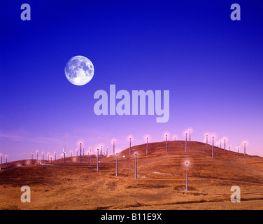 De pales tournant ALTAMONT PASS ÉOLIENNES POWER PLANT CALIFORNIA USA Banque D'Images