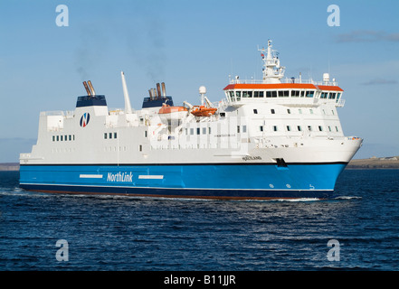 Dh Ferry Northlink SHIPPING UK car ferry passager M V Hjaltland roro Banque D'Images