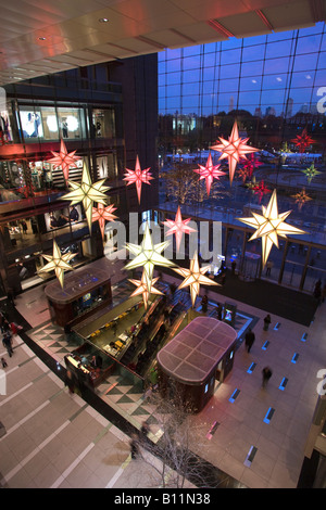 2007 ÉTOILES DE NOËL HISTORIQUE ATRIUM TIME WARNER CENTER (©SOM 2004) COLUMBUS CIRCLE MANHATTAN NEW YORK CITY USA Banque D'Images