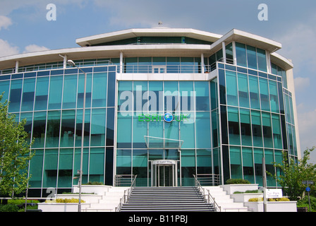 Immeuble de bureaux moderne, Walton Street, Aylesbury, Buckinghamshire, Angleterre, Royaume-Uni Banque D'Images