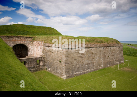 Le bastion de laiton vue depuis le Cowport, partie des remparts de la ville Berwick upon Tweed, Northumberland, Angleterre, Royaume-Uni Banque D'Images