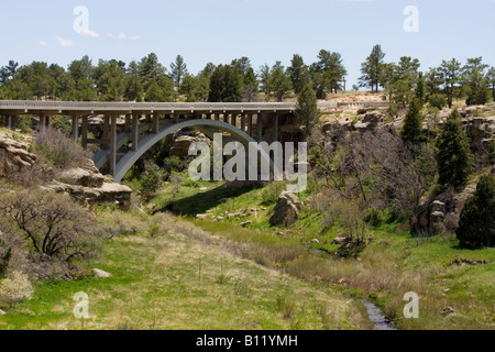 Beau pont sur Castlewood Canyon Banque D'Images