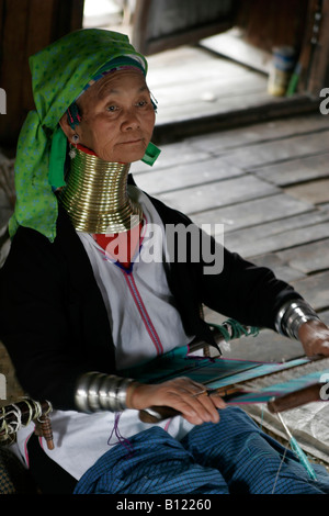 Hill-tribu Padaung femme, lac Inle, Myanmar (Birmanie) Banque D'Images
