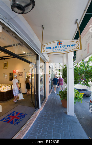 Des boutiques du centre-ville touristique de Georgetown Grand Cayman, îles Caïmans dans les Caraïbes Banque D'Images