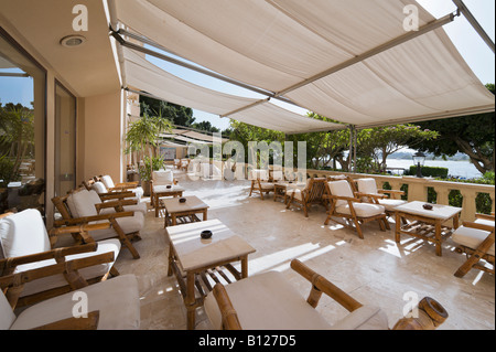 Terrasse de l'hôtel Iberotel sur les rives du Nil, Louxor, vallée du Nil, l'Egypte Banque D'Images