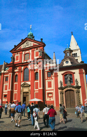 La Basilique St George dans le château de Prague Prague République Tchèque Banque D'Images