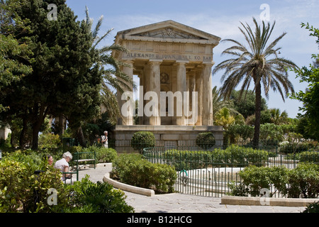 Temple dorique commémorant Sir Alexander Ball Jardins Barrakka inférieur La Valette Banque D'Images