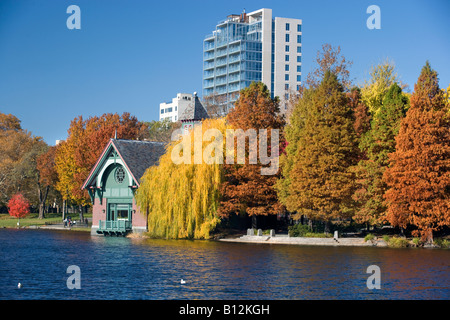 Automne FEUILLAGE HARLEM MEER CENTRAL PARK NORTH MANHATTAN NEW YORK USA Banque D'Images