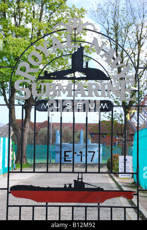 Porte d'entrée, Royal Navy Submarine Museum, Gosport, Hampshire, Angleterre, Royaume-Uni Banque D'Images