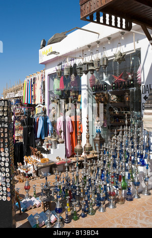 Shop dans le district d'Asilah Mashraba Narguiles chichas (vente), Dahab, golfe d'Aqaba, côte de la mer Rouge, Egypte Banque D'Images