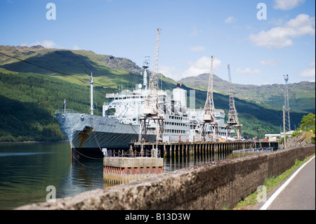 Fort de demandes Austin navire de ravitaillement de la flotte à quai le Loch Long en Ecosse Banque D'Images