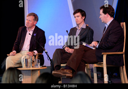 (L-R) Sir Sherard Cowper-Coles, Rory Stewart et George Osborne MP discuter de l'Afghanistan au Guardian Hay Festival 2008 Banque D'Images