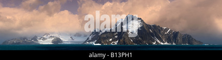 Vue panoramique spectaculaire de l'île de l'éléphant dans les îles Shetland du Sud, l'Antarctique Banque D'Images