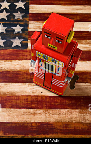 Robot jouet en bois sur drapeau American folk art